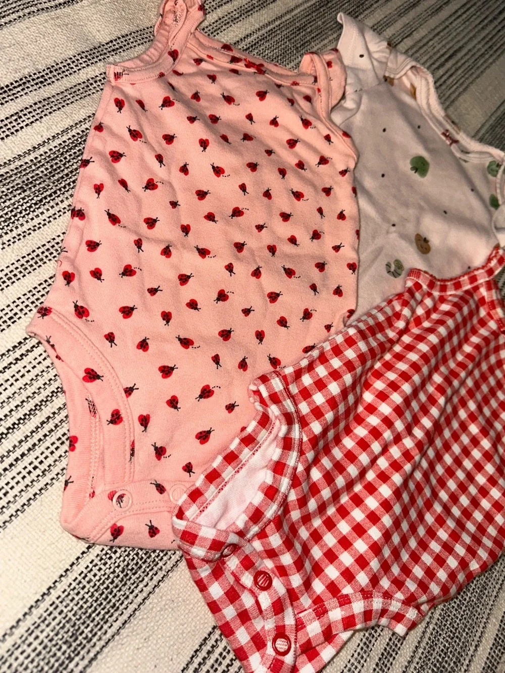 CARTER’S Baby Girl 3M Bundle Like New
